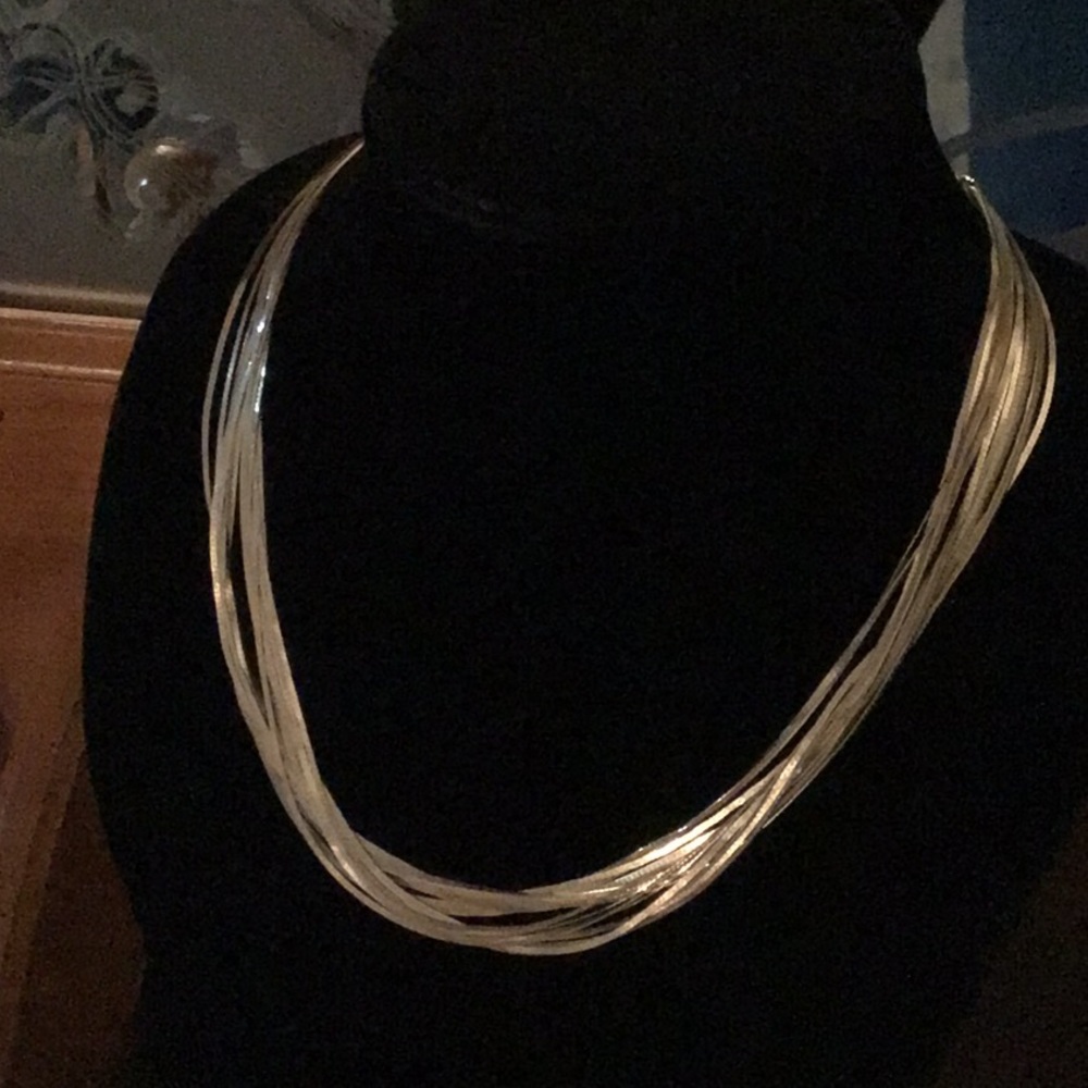 STUNNER VINTAGE STERLING SILVER LIQUID SILVER NECK